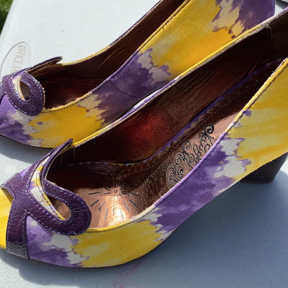 Open toe heels - Picture 2 of 4